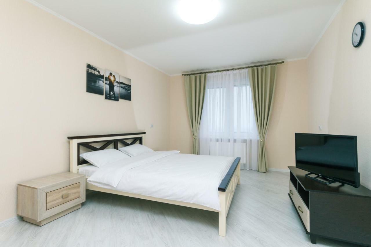 Видовая квартира Yaroslavichi-2 Вышгород Экстерьер фото